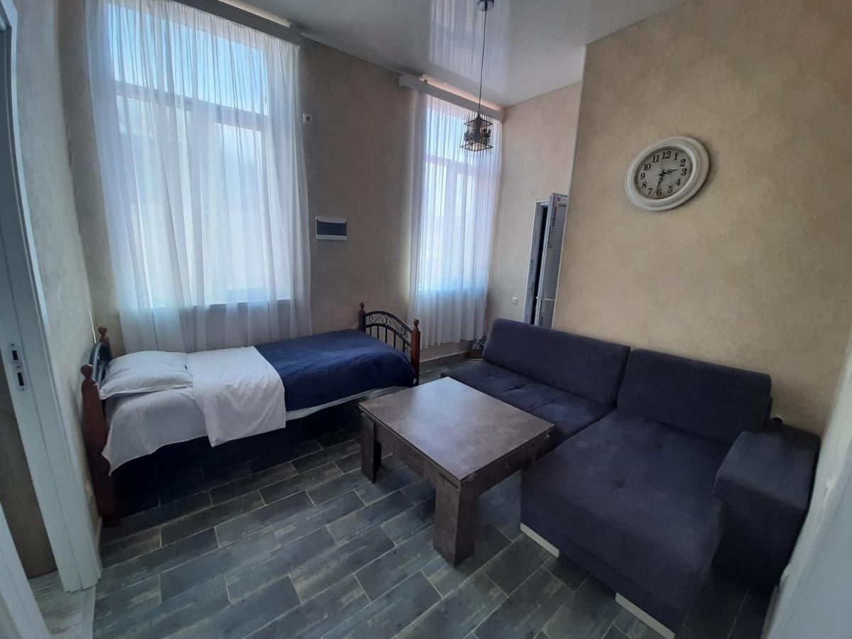 Центр Города Батуми Apartment Rustaveli 13 エクステリア 写真